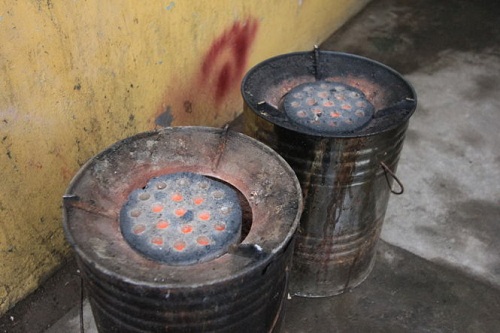 Bếp gas thay thế bếp than tổ ong nhiều
